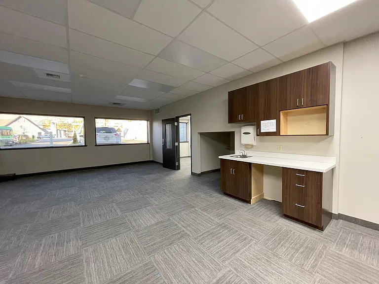 217 E Woodin Ave #2-F — Photo 19