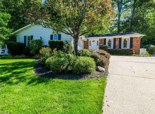 37478 Hunters Ridge Rd, Solon, OH 44139