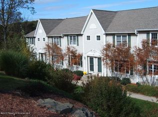 3 Lakeside Cmn, South Abington Township, PA 18411