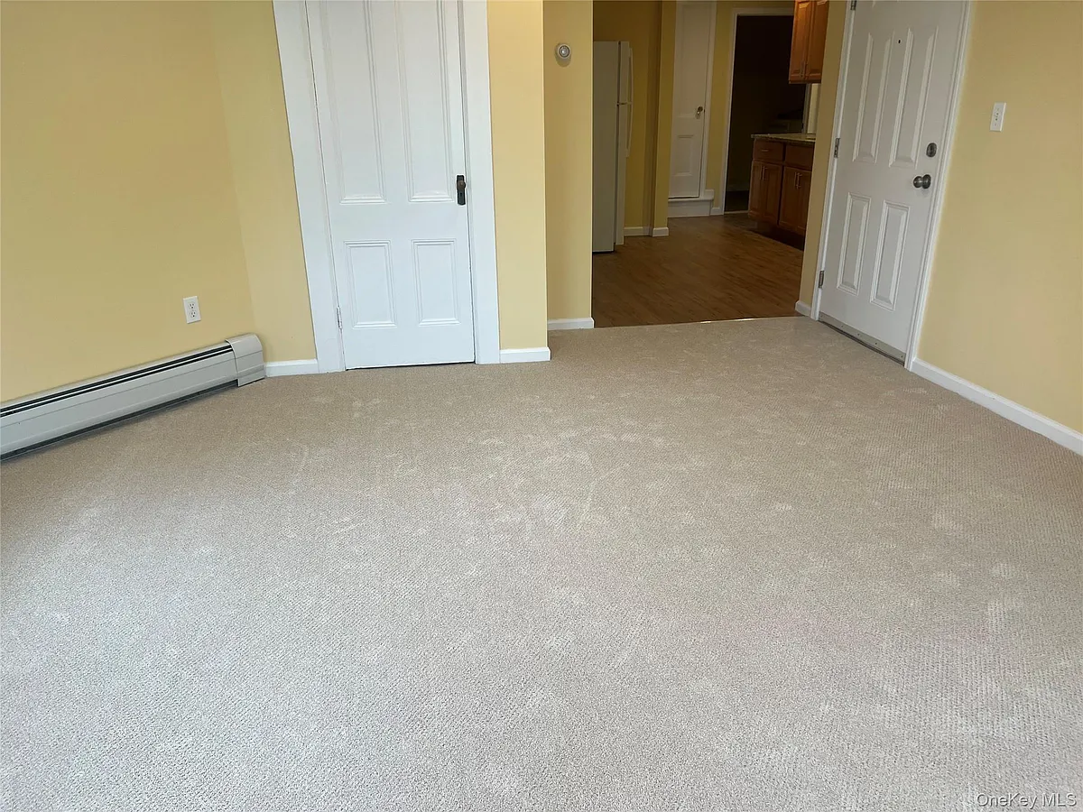 Building Photo - 15 N Liberty Dr #1