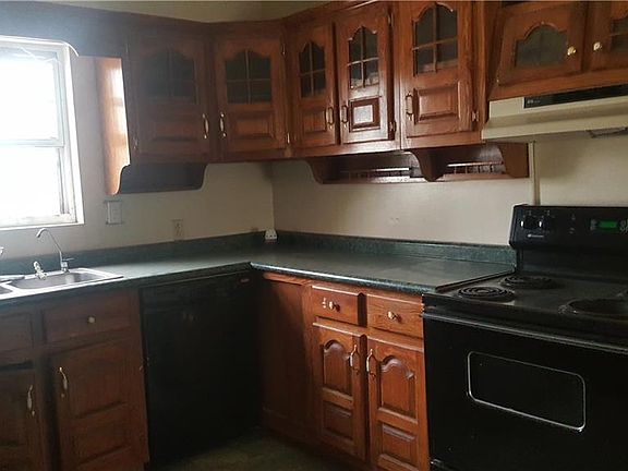 2nd image of 8867 Old County Dr