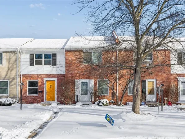 8715 Sycamore Ave, Kansas City, MO 64138
