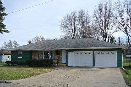 1st image of 258 E 8th St