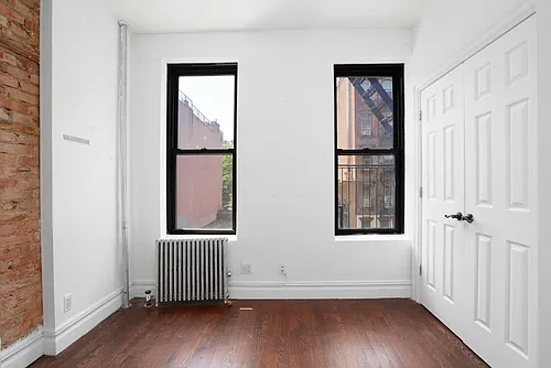 335 E 9th St #1 Photo 1
