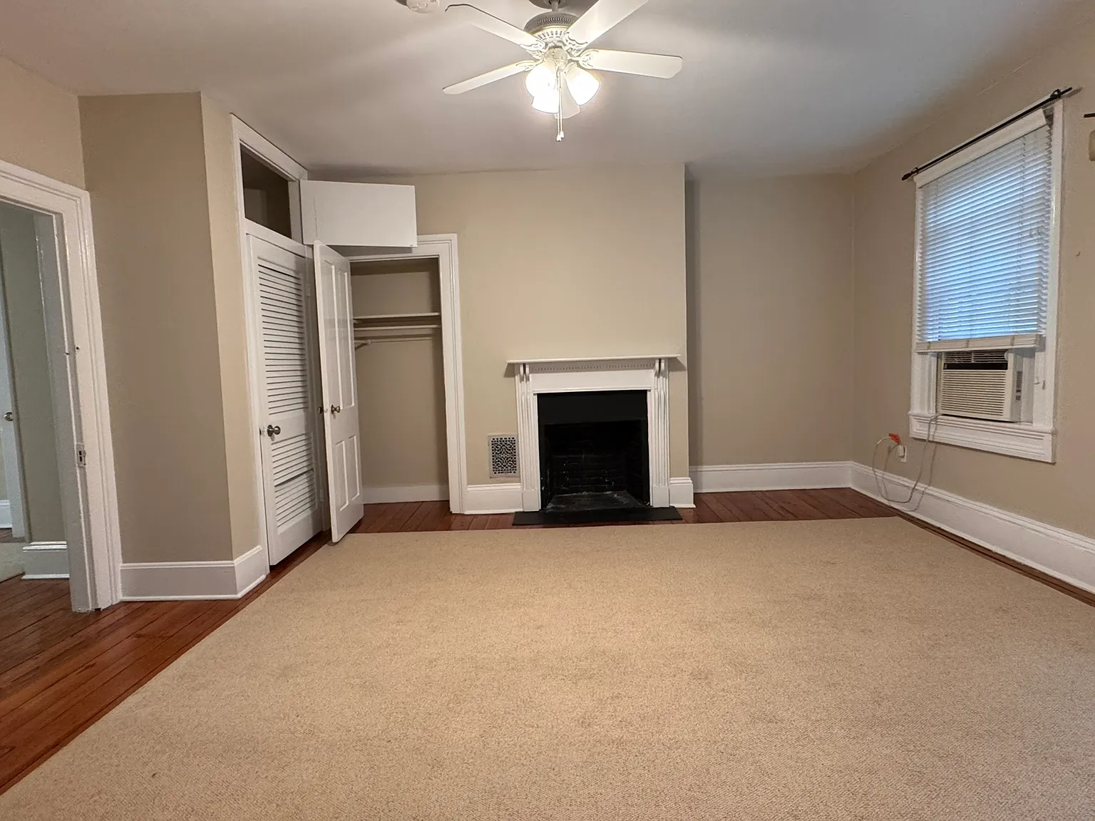 1 bed, 1200 sqft, $2,400 — Photo 4