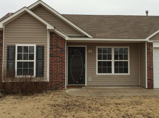 704 NE Fenway Ave, Bartlesville, OK 74006