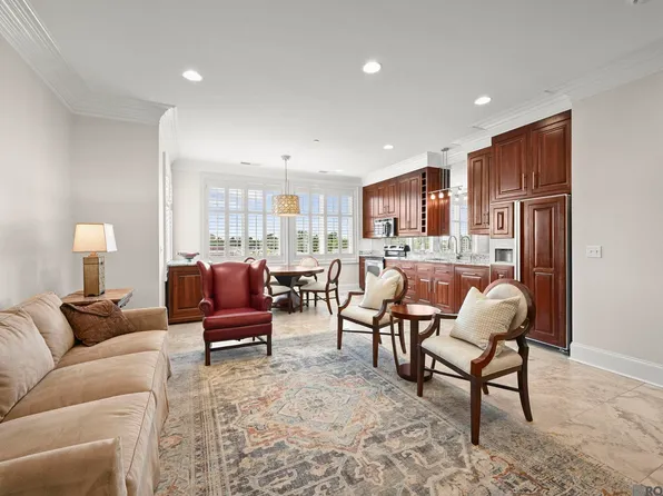 7707 Bluebonnet Blvd #329, Baton Rouge, LA 70810
