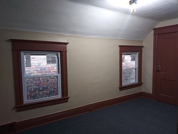 2nd image of 982 Kensington Ave