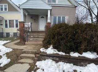 2132 W Middlemass St, Milwaukee, WI 53215