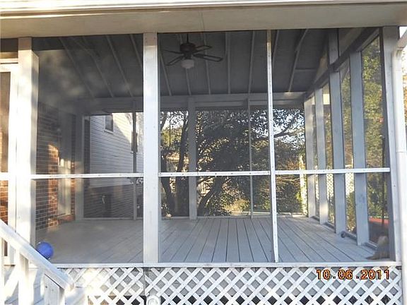 5th image of 40 Sherwood Dr