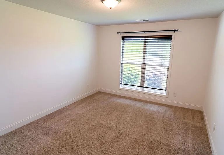 1394 Hardigree Rd — Photo 16