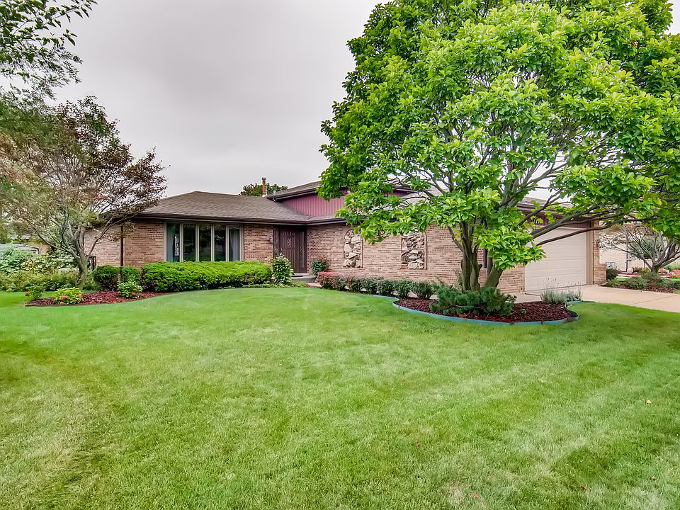 1st image of 7712 W 157th Pl