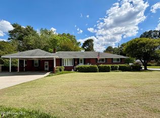 100 E Berkshire Road, Greenville, NC 27858