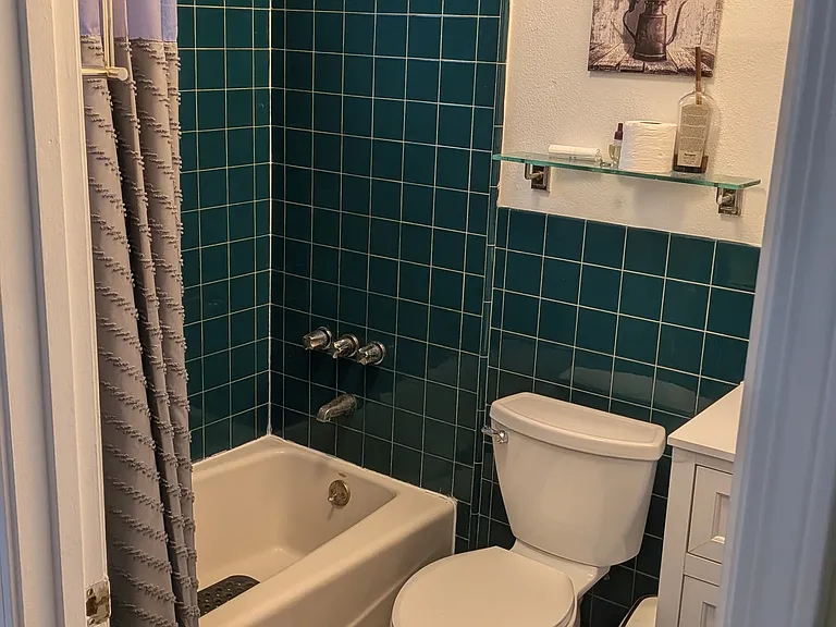 823 Maple St #2 — Photo 64