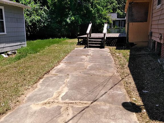 4th image of 1134 Glencarin St
