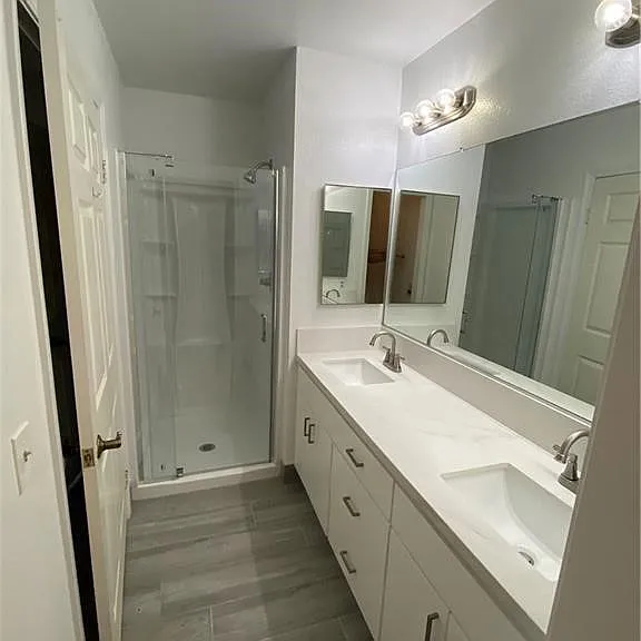 2021 Barclay Ct — Photo 10