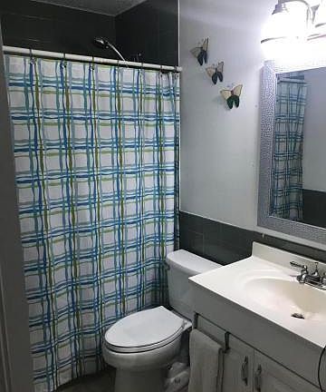 4th image of 1334 Pines Ln
