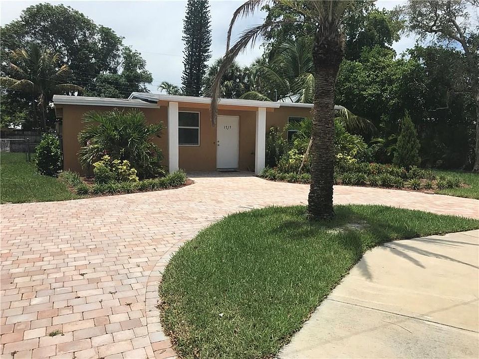1st image of 1717 NE 50th Street