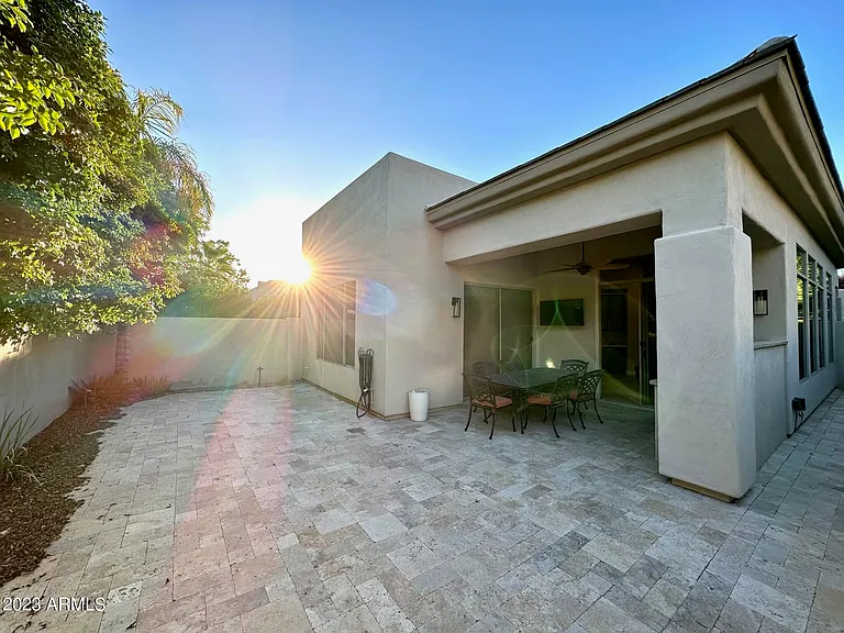 7305 E Del Acero Dr — Photo 57