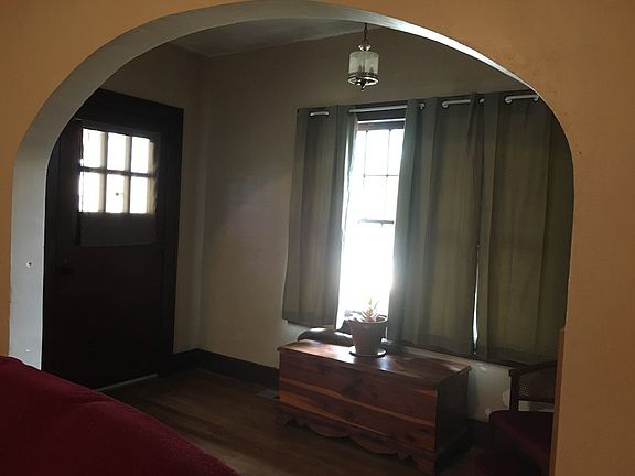5th image of 200 N Kennedy Ave