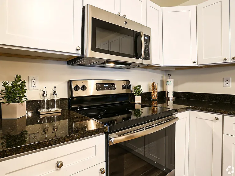 Swiftwater Apartments — Photo 16