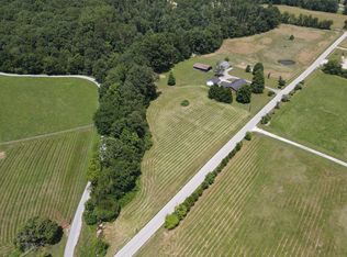 3118 Hamilton Valley Rd, Crab Orchard, KY 40419