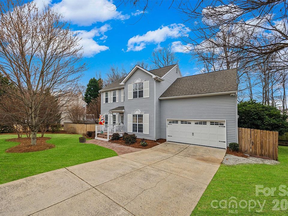 1st image of 106 Shade Tree Cir