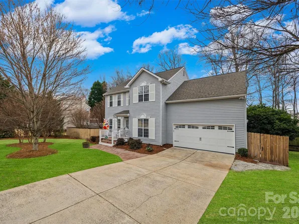 106 Shade Tree Cir, Fort Mill, SC 29715