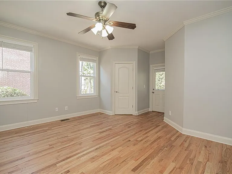 4012 Erin Dr — Photo 30