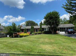 335 Beulah Rd NE, Vienna, VA 22180