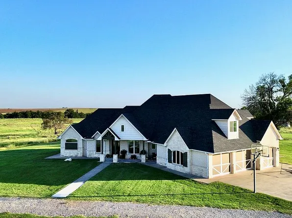 23530 E 1060th Rd, Weatherford, OK 73096