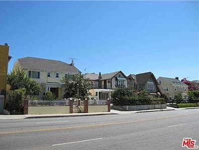 1st image of 838 Crenshaw Blvd