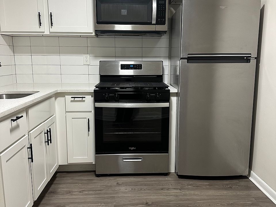 1st image of 475 Park Ave APT A6