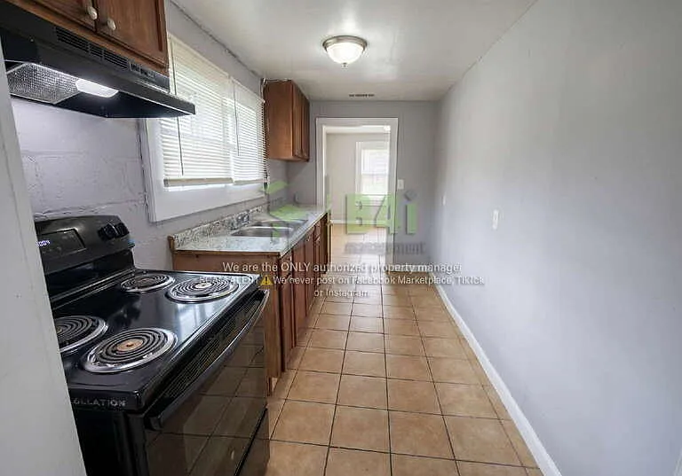 840 Martin Luther King Jr St — Photo 8