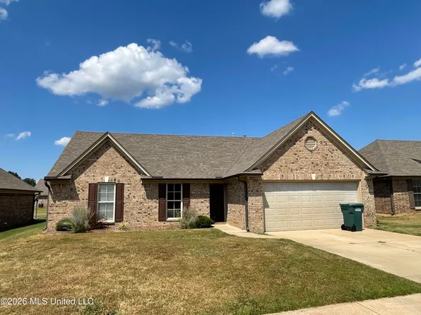8821 Smith Ranch Dr, Southaven, MS 38671