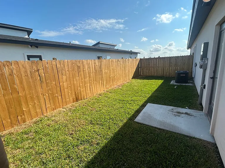 3536 Hidalgo St #D — Photo 11