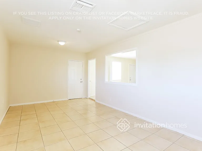 5611 N 65th Ave — Photo 8