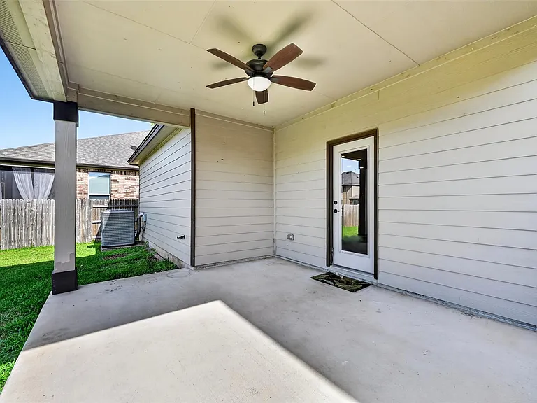 1049 Clove Hitch Rd — Photo 32