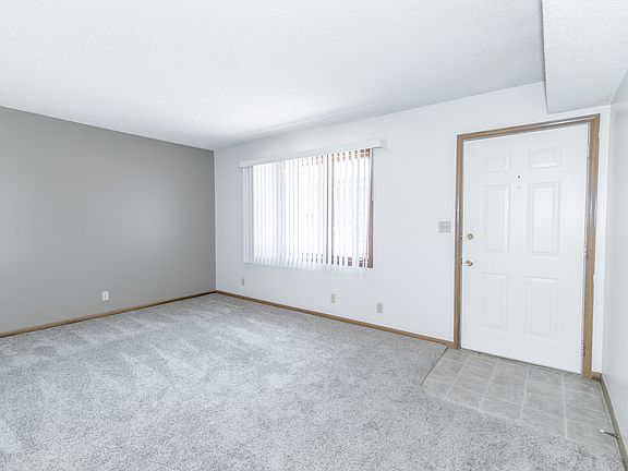 3rd image of 1631 N 26th St #8