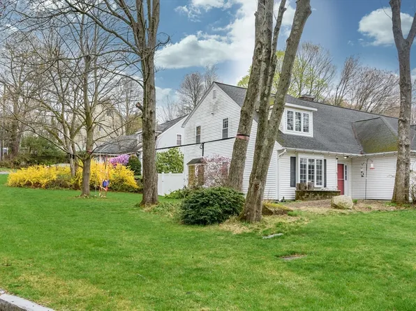 10 Homeward Ln #10, Natick, MA 01760