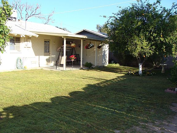 Rear yard/ covered patio