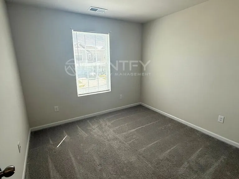 2802 Legacy Ridge Ln — Photo 15
