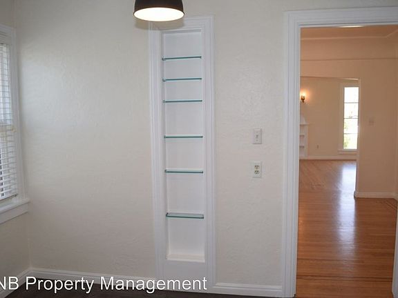 4th image of 4316 H St