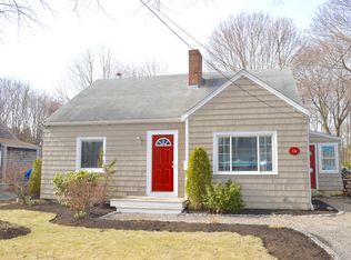 14 Leggs Hill Rd, Marblehead, MA 01945