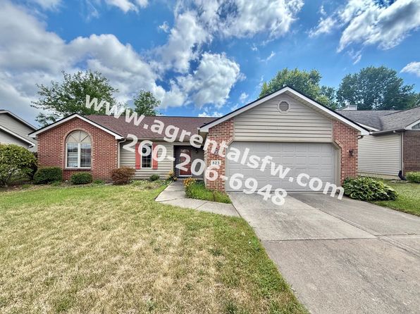 823 Woodland Springs Pl