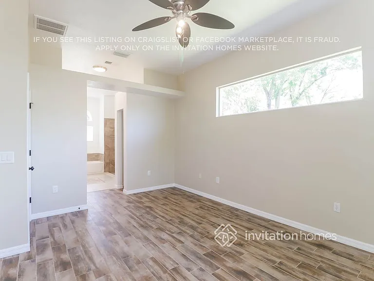 4924 Canterbury Dr — Photo 9