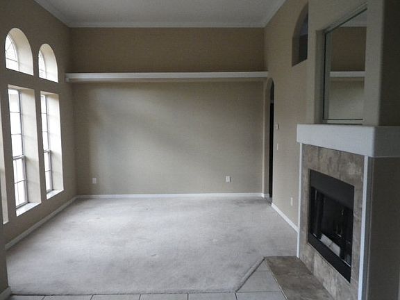 4th image of 26 Woodlawn Dr