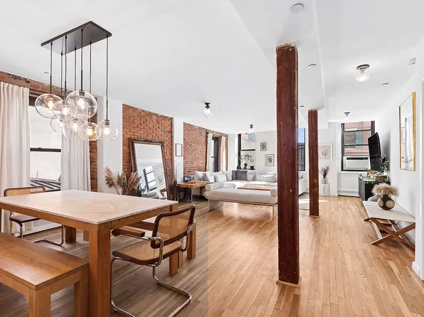264 Water St #5B, New York, NY 10038
