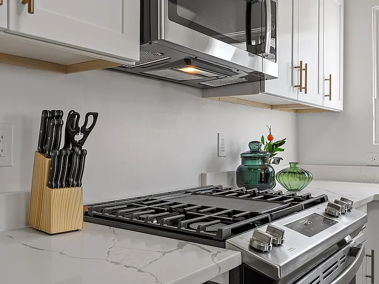 44 Dana St #6 — Photo 12