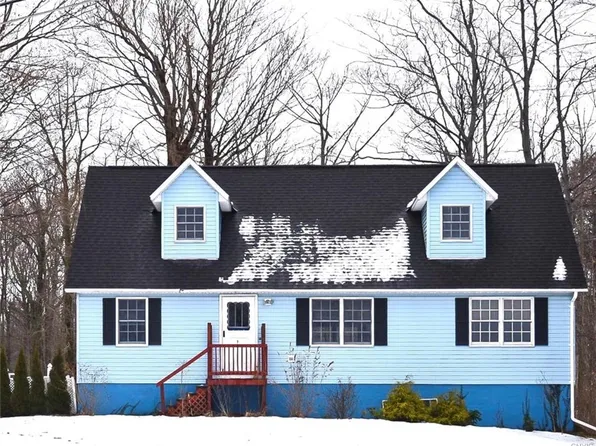 149 Rikers Beach Rd, Oswego, NY 13126